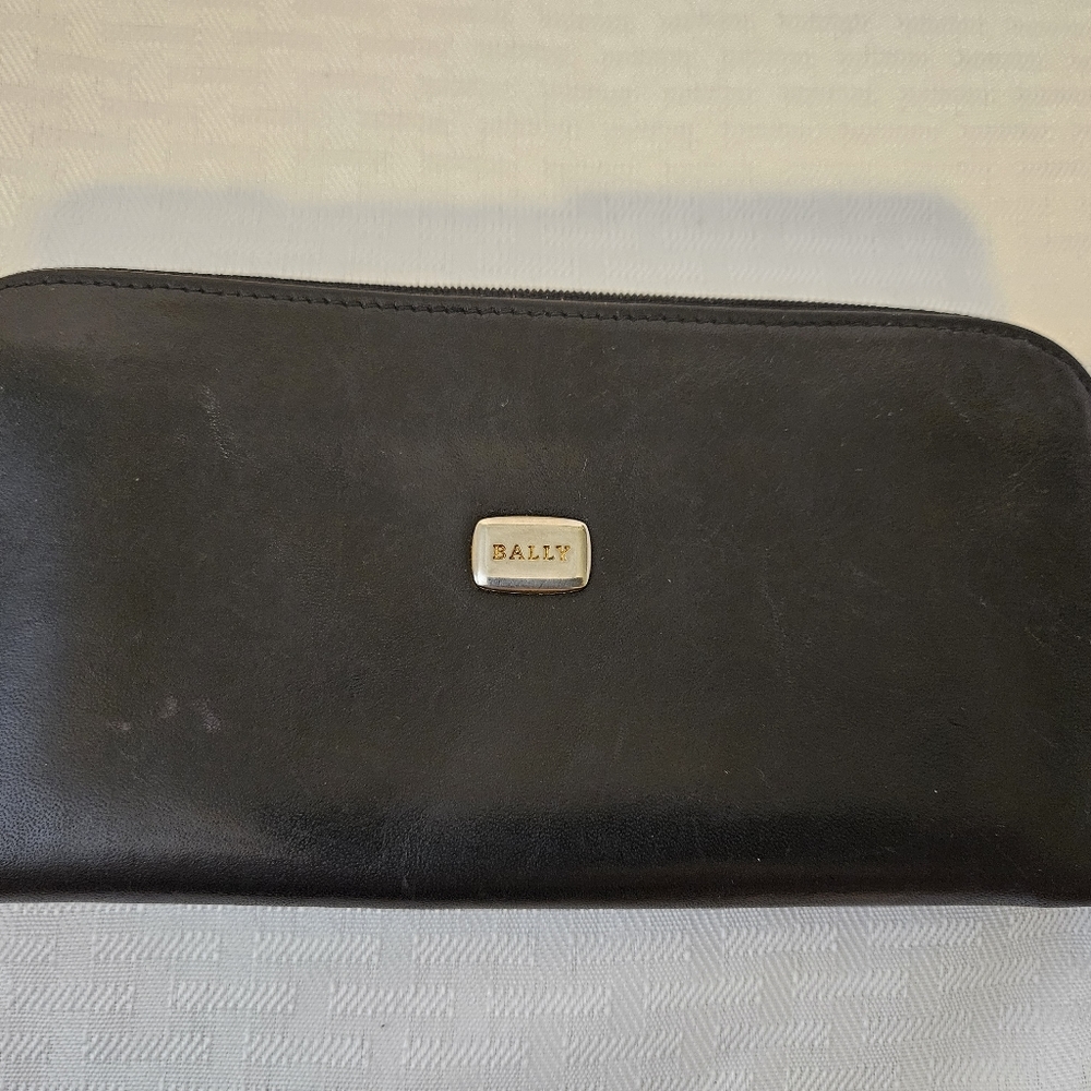 Bally trifold black leather wallet